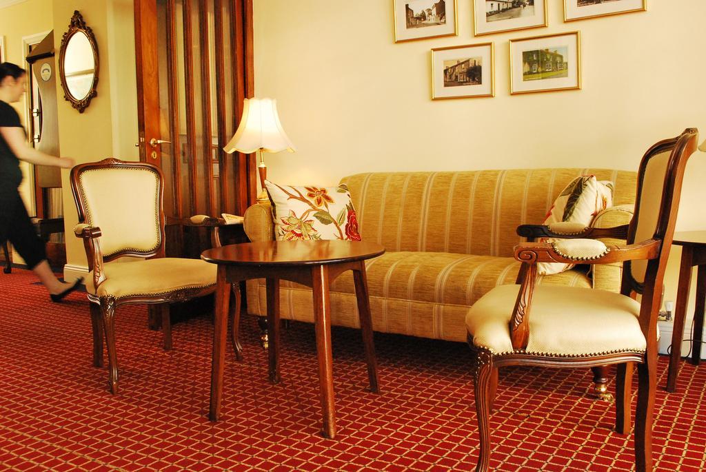 Casey'S Hotel グレンギャリフ エクステリア 写真